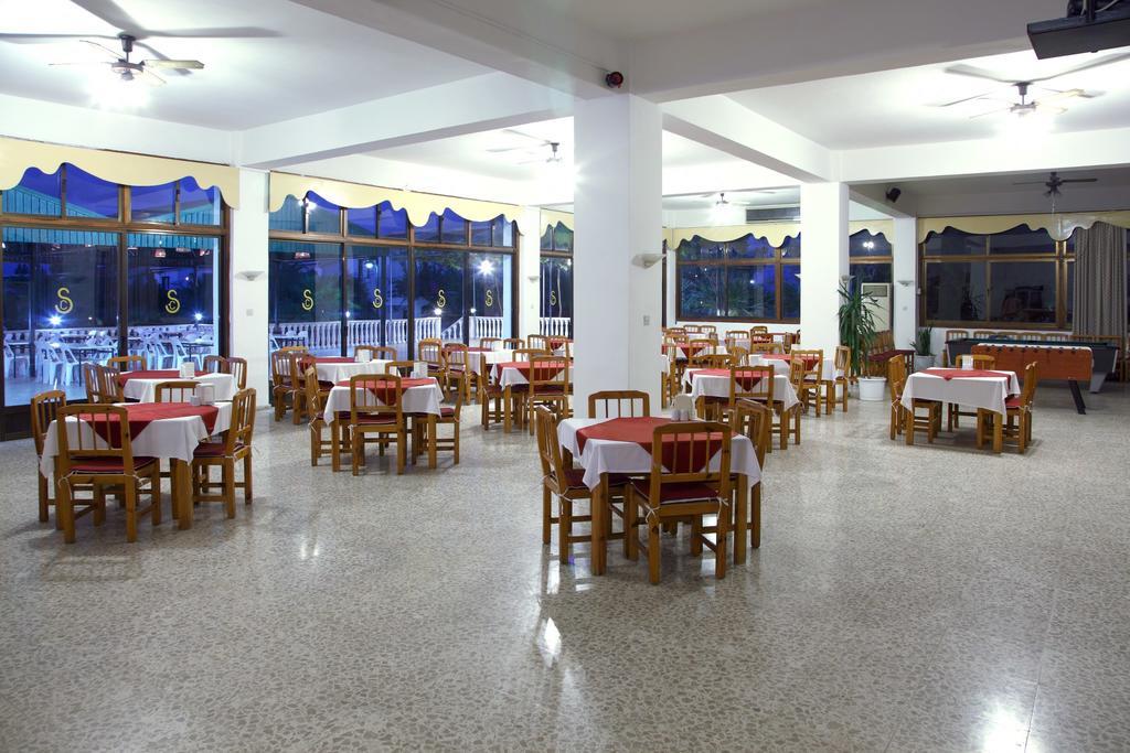 Club Simena Hotel Vasilia Room photo